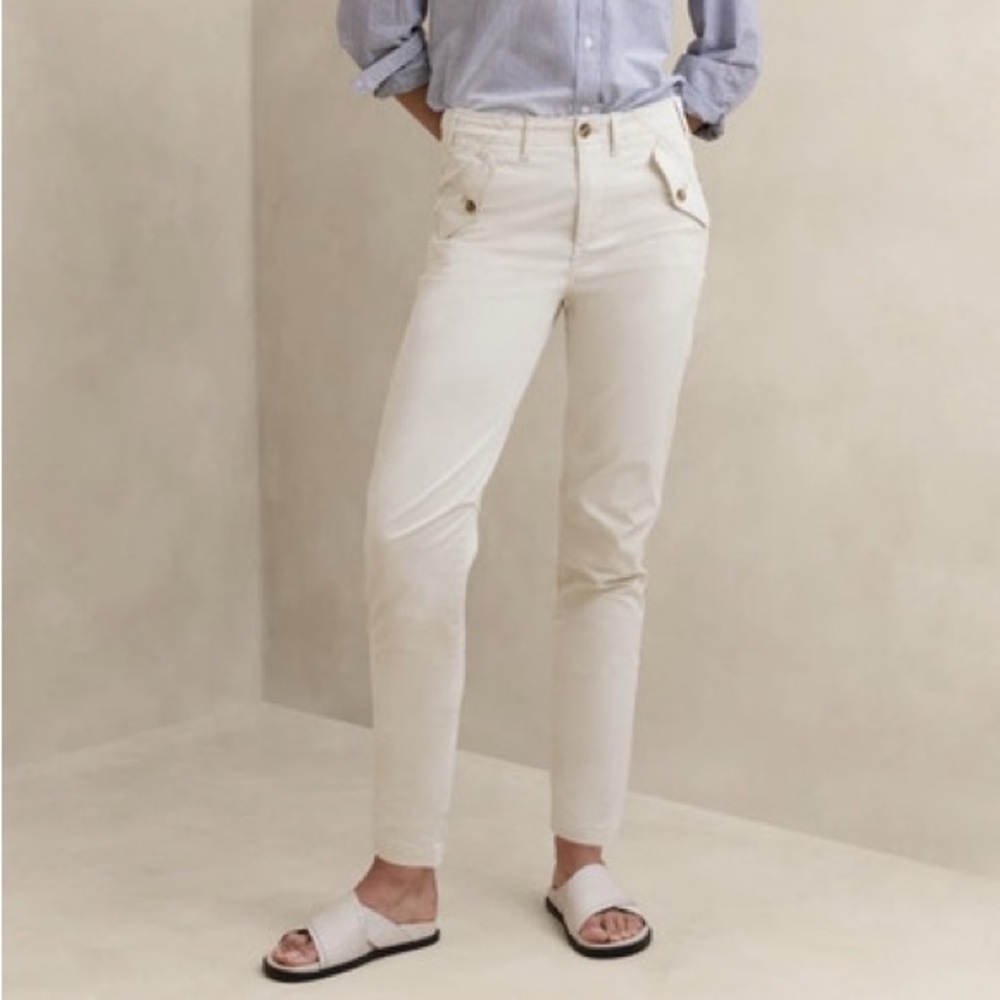 NWT Banana Republic Authentic Chino Cream Girlfriend Pants